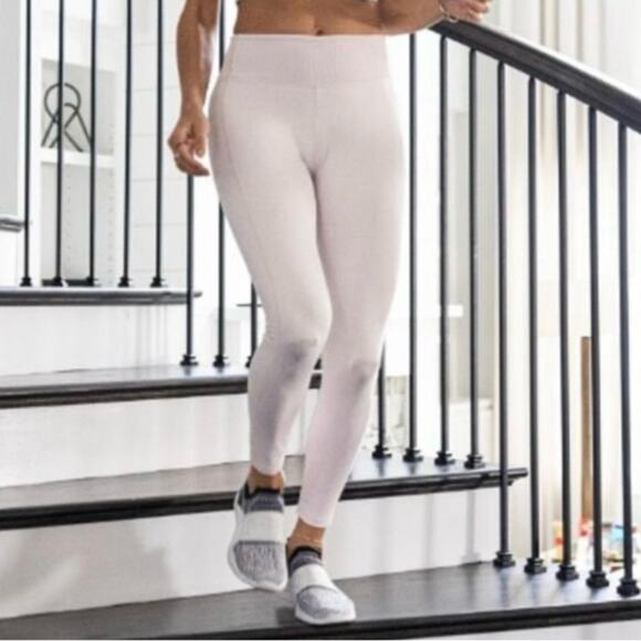 Feat Women's Solace Legging Rose Quartz Small - Picture 1 of 11